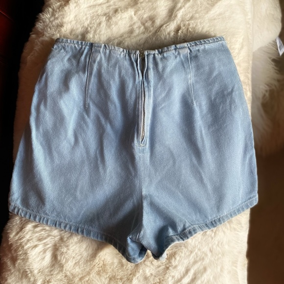 UO BDG Emmy tie front shorts high rise mom shorts - Picture 6 of 8